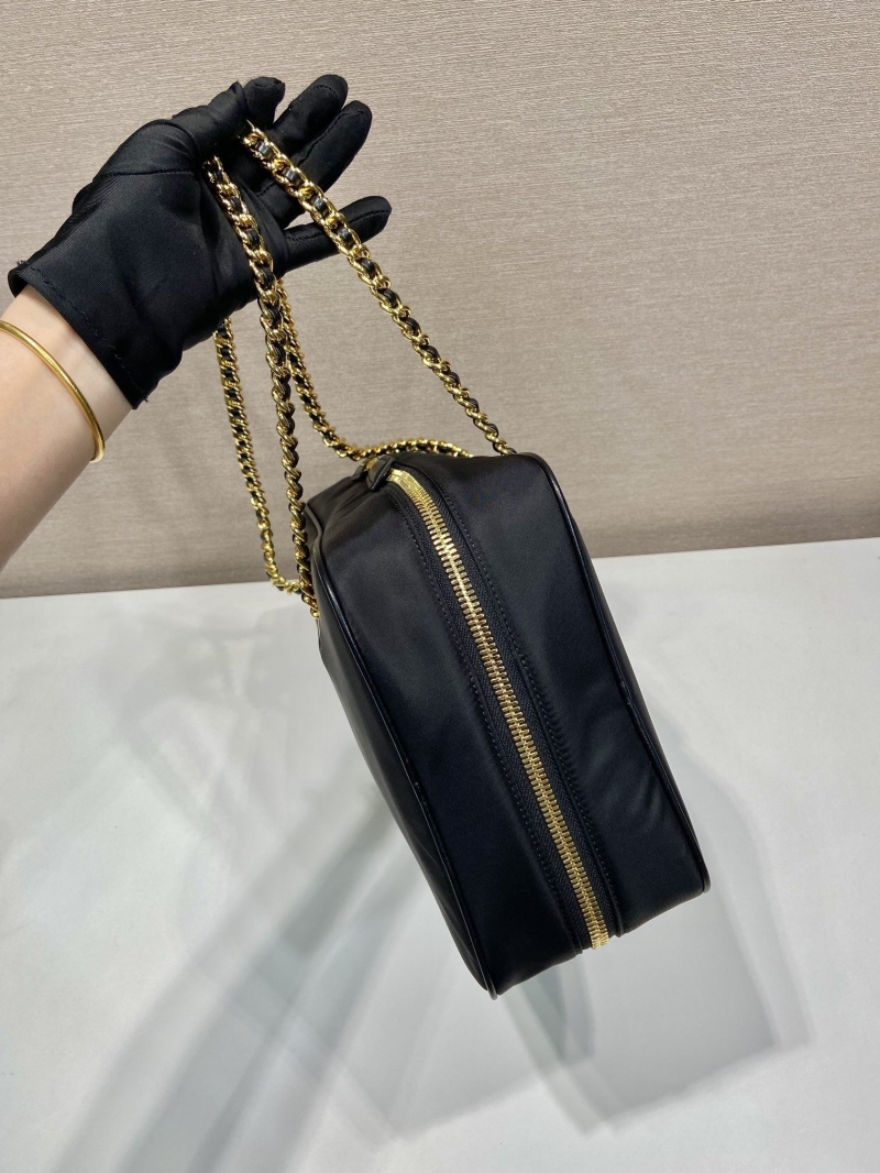 Pra*a top handle bags